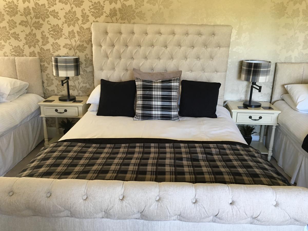 Kellerstain Stables B & B Edinburg Exteriör bild